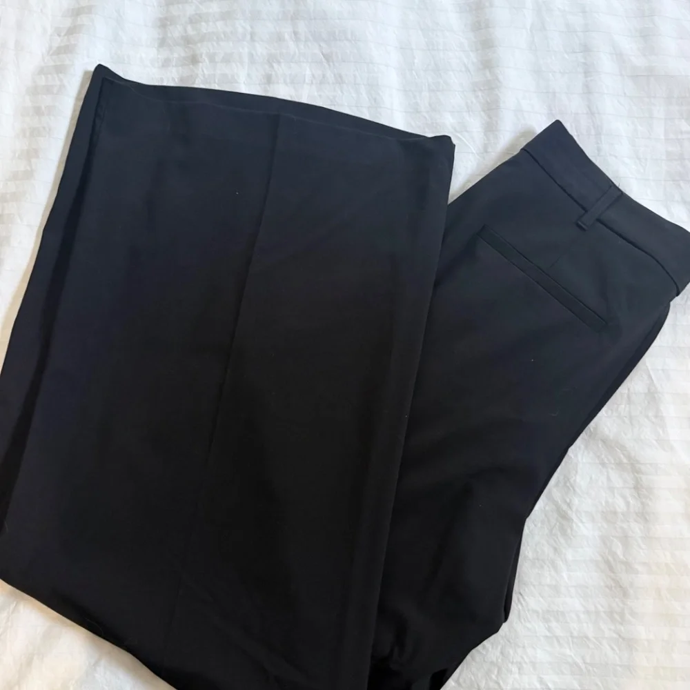 Zara Classic Pleated Trouser - Picture 2 of 3